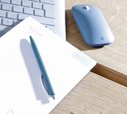 NOLO Notizblock mit Stift, Maus und Tablet